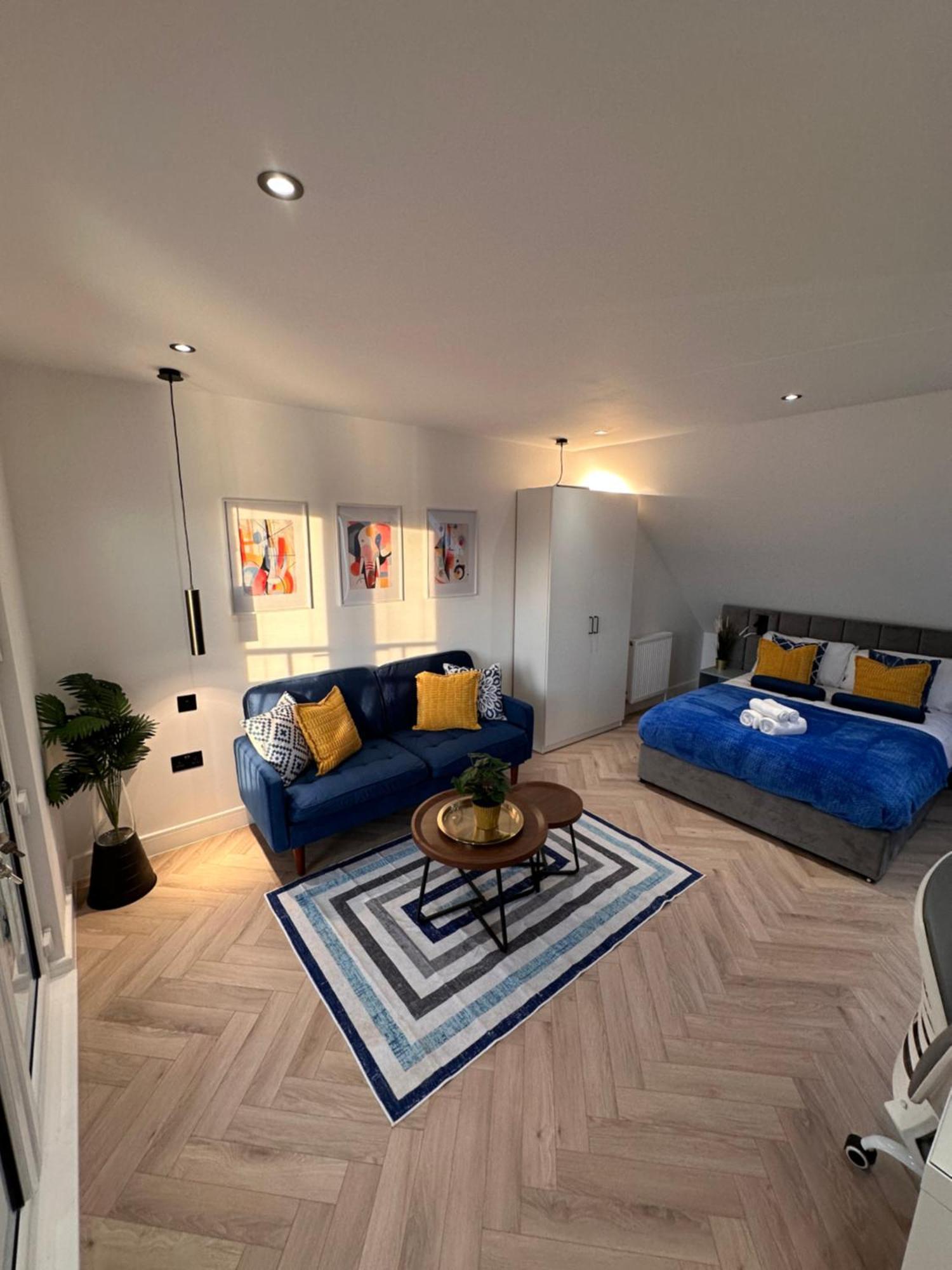 R5 - Luxury Private Ensuite Self-Contained Room - Newly Renovated Halesowen Εξωτερικό φωτογραφία